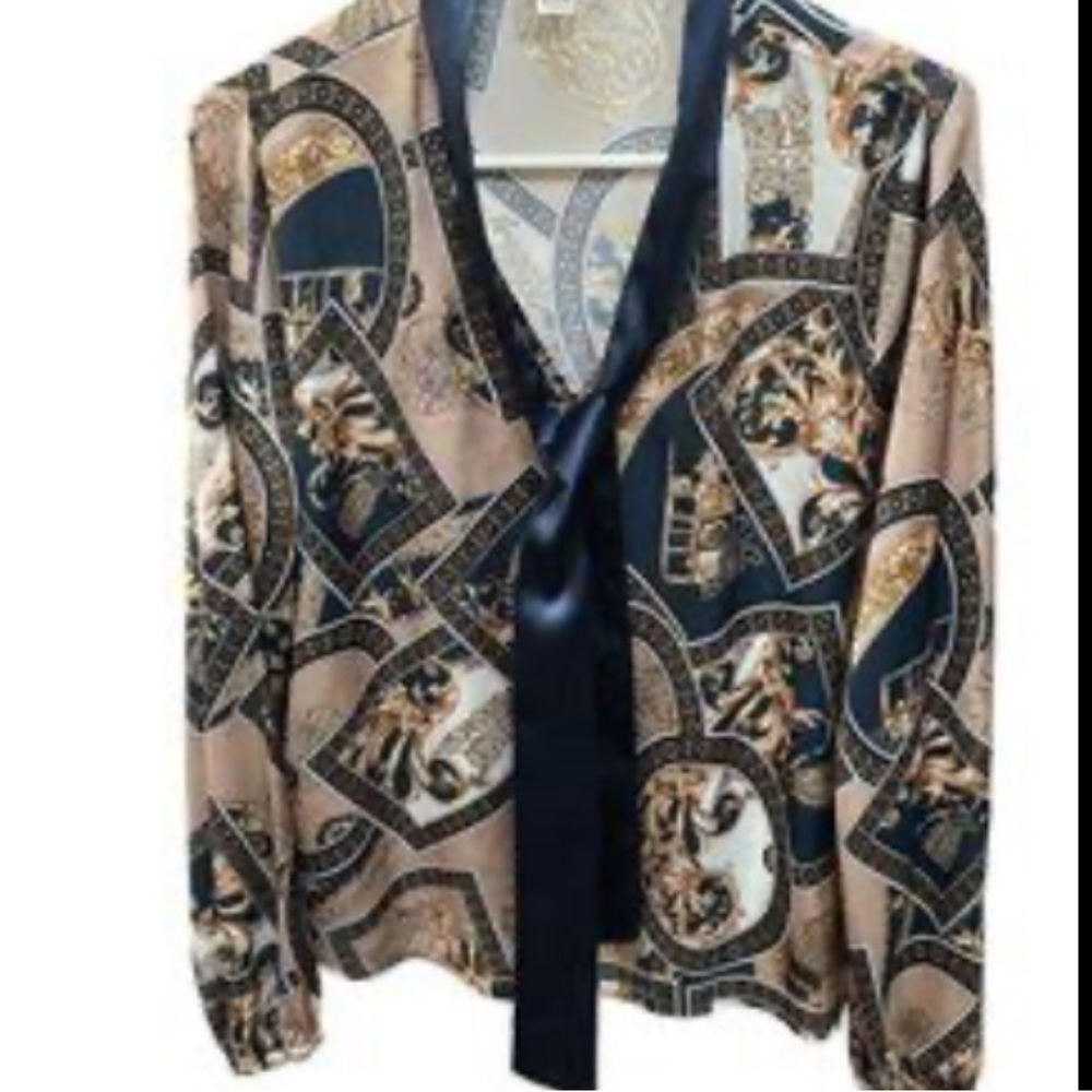 Elegant Women's Baroque Print Blouse